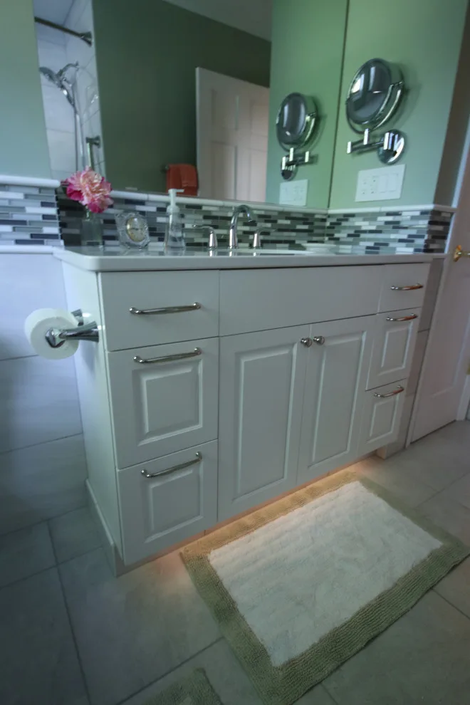 Tranquil Emerald by Distinctive Designs For Kitchens And Baths - Photo 5
