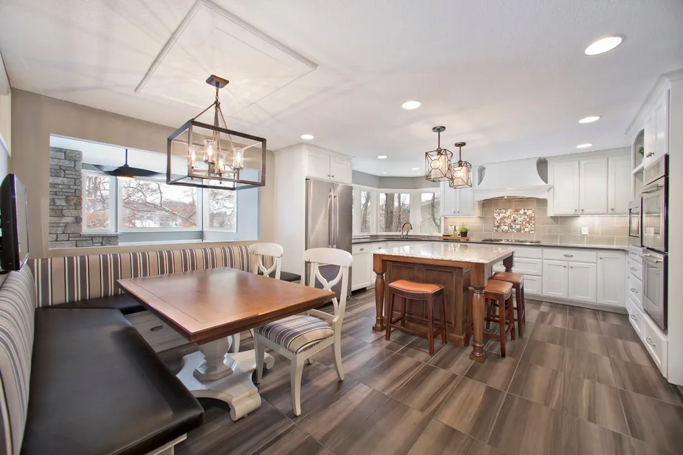Sexton Residence by Rebecca Ryan Design - Photo 2