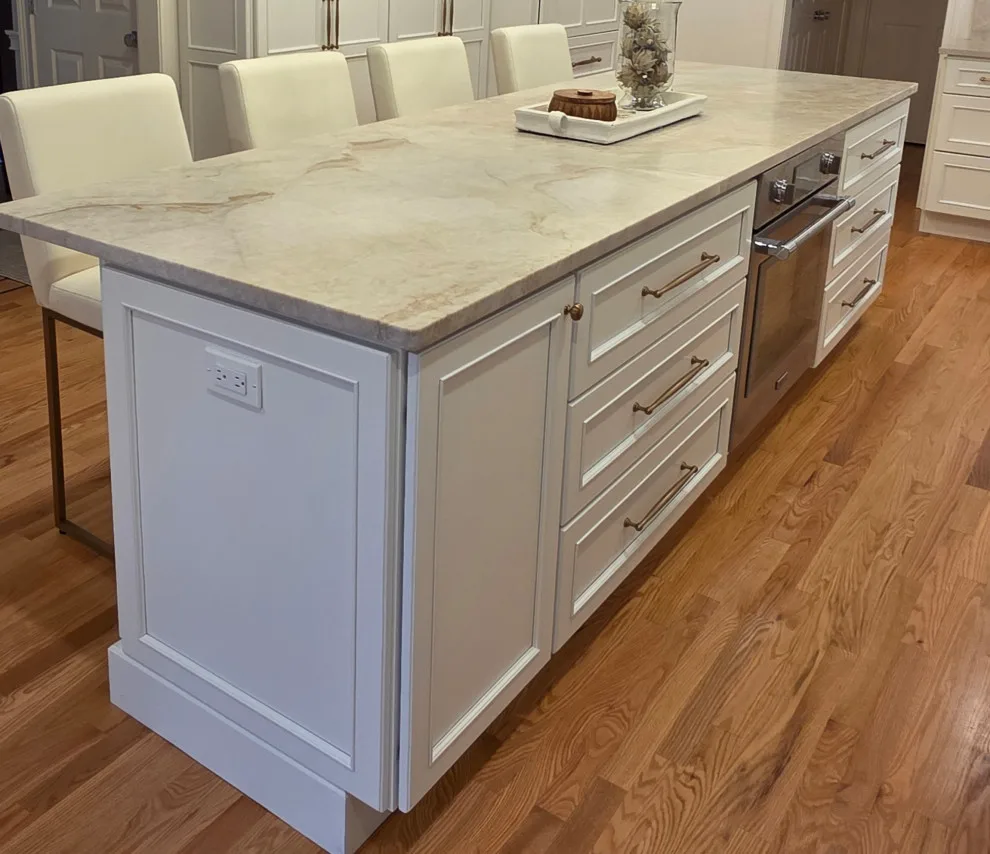 Signature Kitchen Radiance by Radzwillas Kitchen And Bath Design - Photo 4