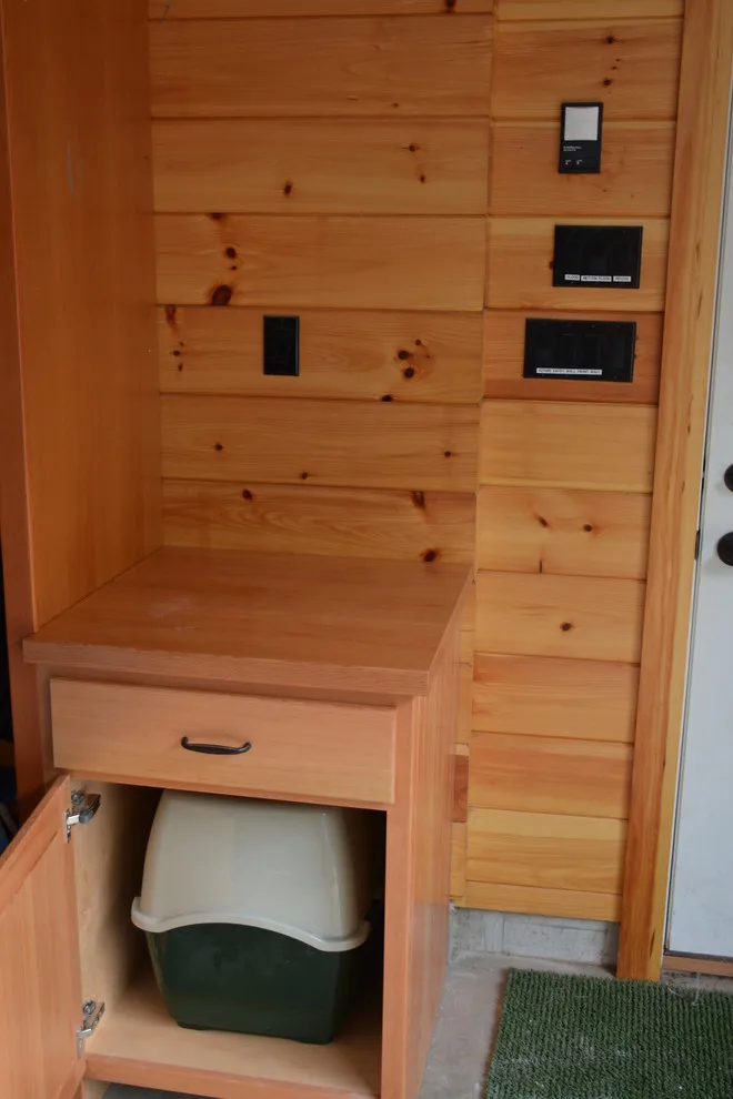 Entryway Spaces by Zarse Custom Cabinet Company - Photo 7