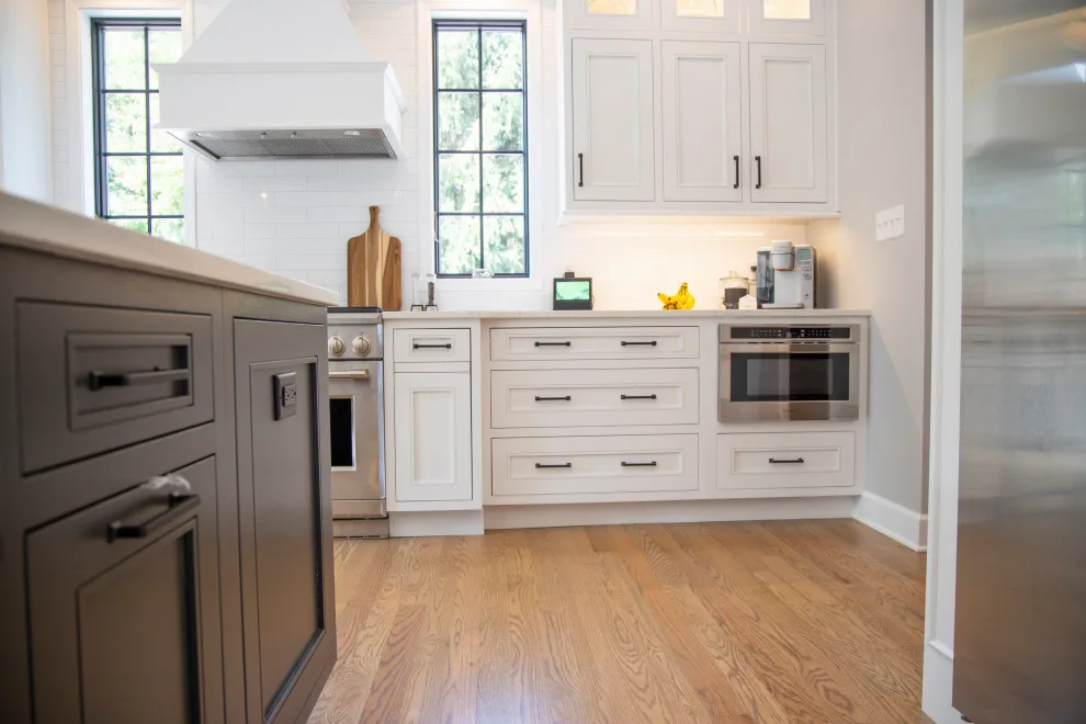 SLAM....DUNCAN PHYFE .... SLINGERLANDS NEW YORK by Zarrillo's Custom Design Kitchens, Inc. - Photo 16