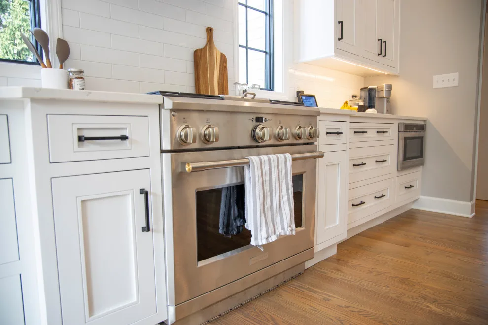 SLAM....DUNCAN PHYFE .... SLINGERLANDS NEW YORK by Zarrillo's Custom Design Kitchens, Inc. - Photo 22