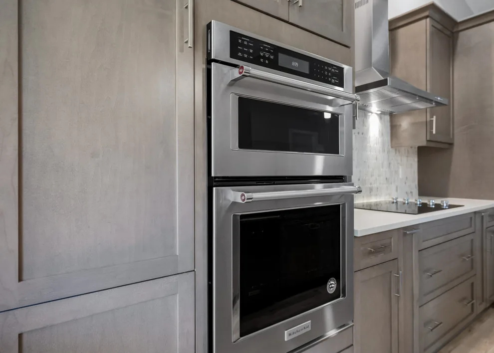 Allie Reed, Designer: Modern and Chic Kitchen Renovation by Woodsman Kitchens And Floors - Photo 11