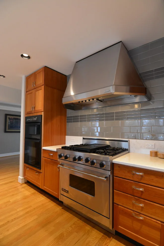 Contemporary Dual Hue Design by Distinctive Designs For Kitchens And Baths - Photo 4