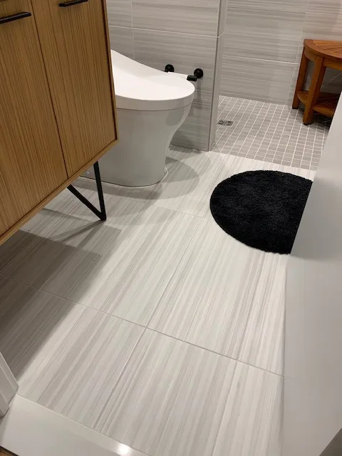 Compact Modern Complete Bathroom by Lifestyle Kitchen & Bath Design, LLC - Photo 3