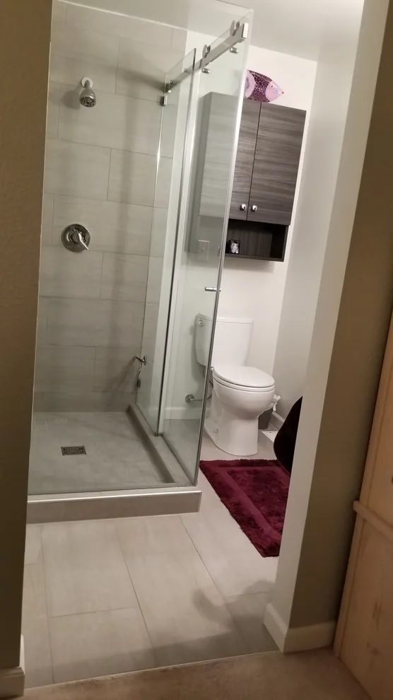Compact contemporary restroom by Jamie Tamanaha With Florcraft Carpet One - Photo 11