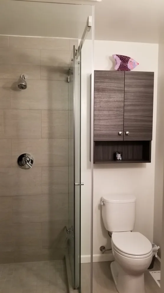 Compact contemporary restroom by Jamie Tamanaha With Florcraft Carpet One - Photo 2