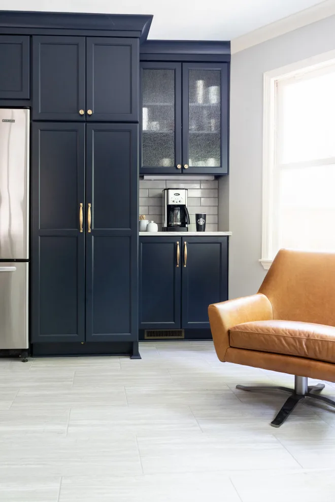 Modern Softness meets Industrial Elegance by Rosa Moreno Kitchens - Photo 16