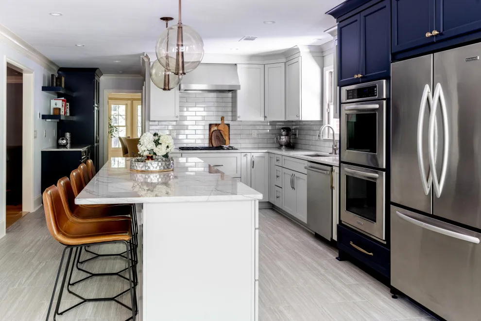 Modern Softness meets Industrial Elegance by Rosa Moreno Kitchens - Photo 12