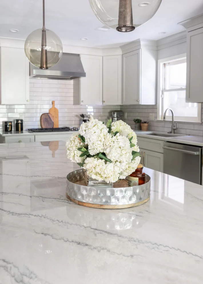 Modern Softness meets Industrial Elegance by Rosa Moreno Kitchens - Photo 2