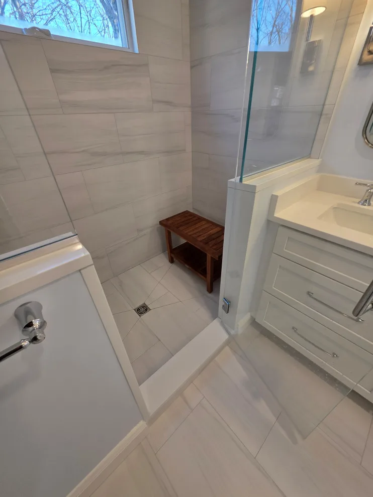 Gentle Minimalism by Radzwillas Kitchen And Bath Design - Photo 2