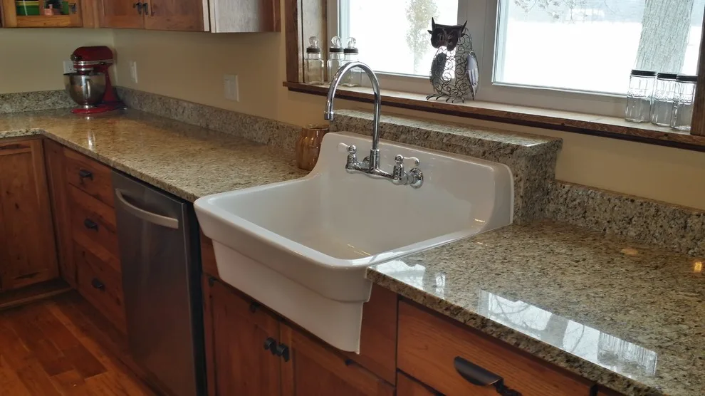 Whitley South Kitchen by Roanoke Woodworking Inc. - Photo 6