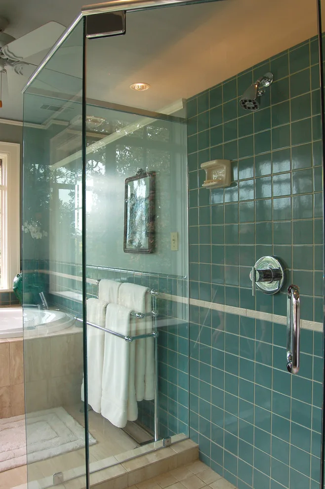 Distinctive Kitchens & Baths - Photo 3