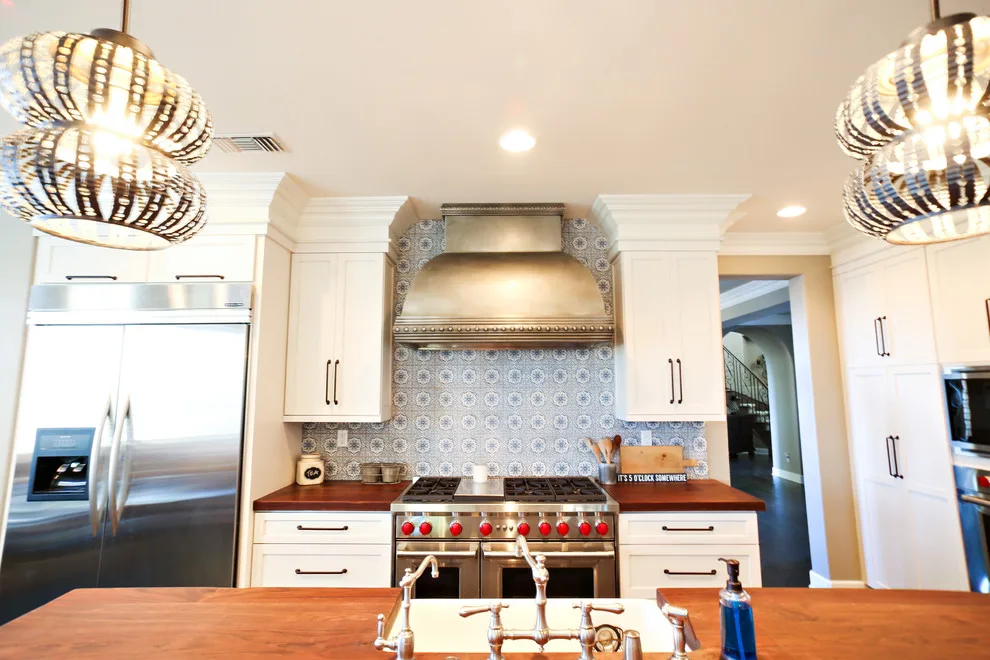 Contemporary Spanish Kitchen by La Costa Cabinets & Design - Photo 5