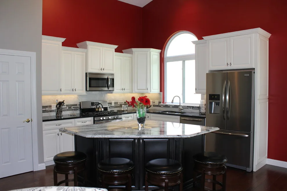 St. Peter's - Trio by Sieglers Custom Kitchens - Photo 2