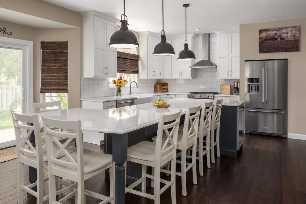 Nantucket Island Court Kitchen by Detailed Designs By Denise - Photo 2