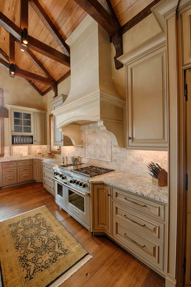 Tennessee Mountainview Residence by Esther Golightly Interiors - Photo 4