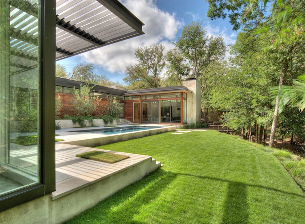 central austin creekside by D-CRAIN Design And Construction - Photo 2
