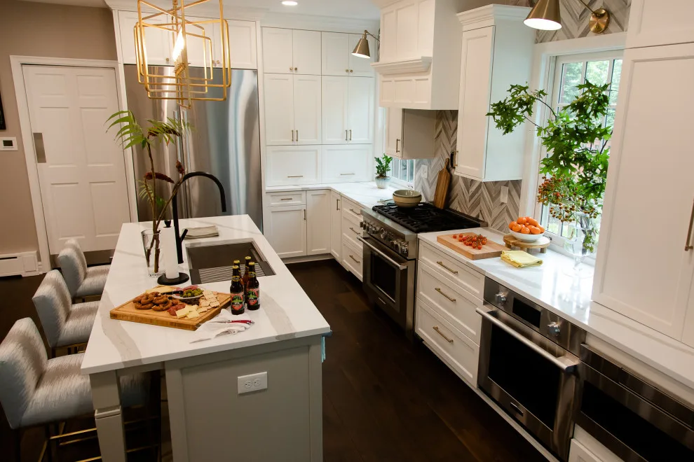 The Family Center by MadDesigns Kitchen, Bath, Interiors - Photo 10