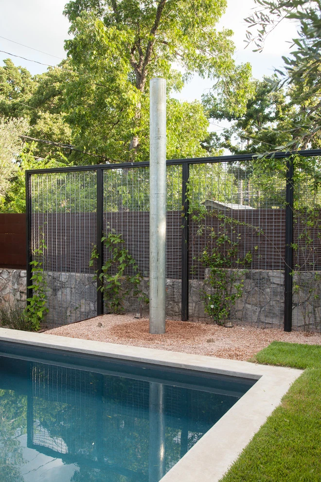 central austin back yard by D-CRAIN Design And Construction - Photo 2