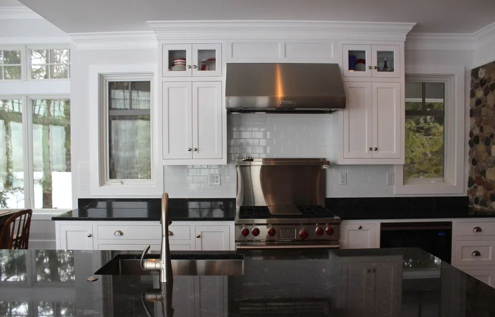 The Traditional Kitchen at the Lakehouse by Frontier Craftsmen - Photo 4