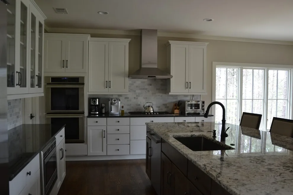 Lake Keowee Reserve - Bespoke Residence by Tracy Spake - Photo 2