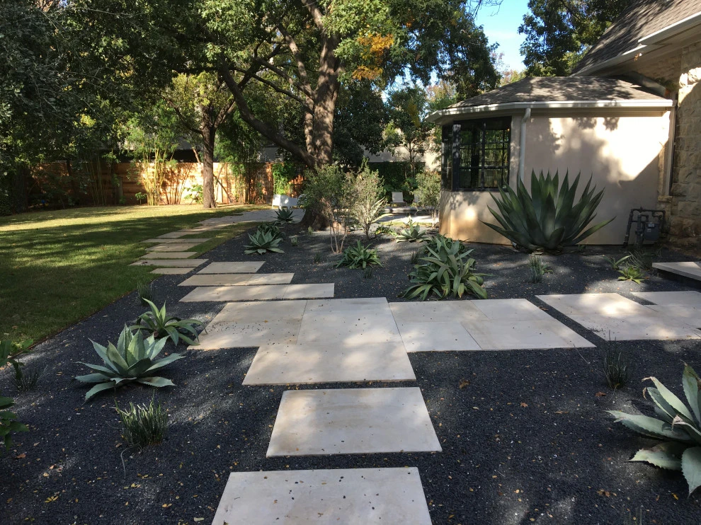 historic austin estate by D-CRAIN Design And Construction - Photo 6