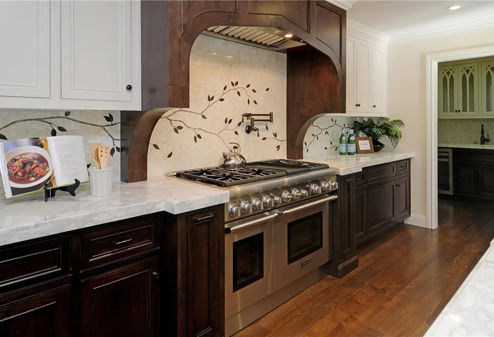 Classic Kitchen and Family Area by Melinamade - Residential Design + Interiors - Photo 5