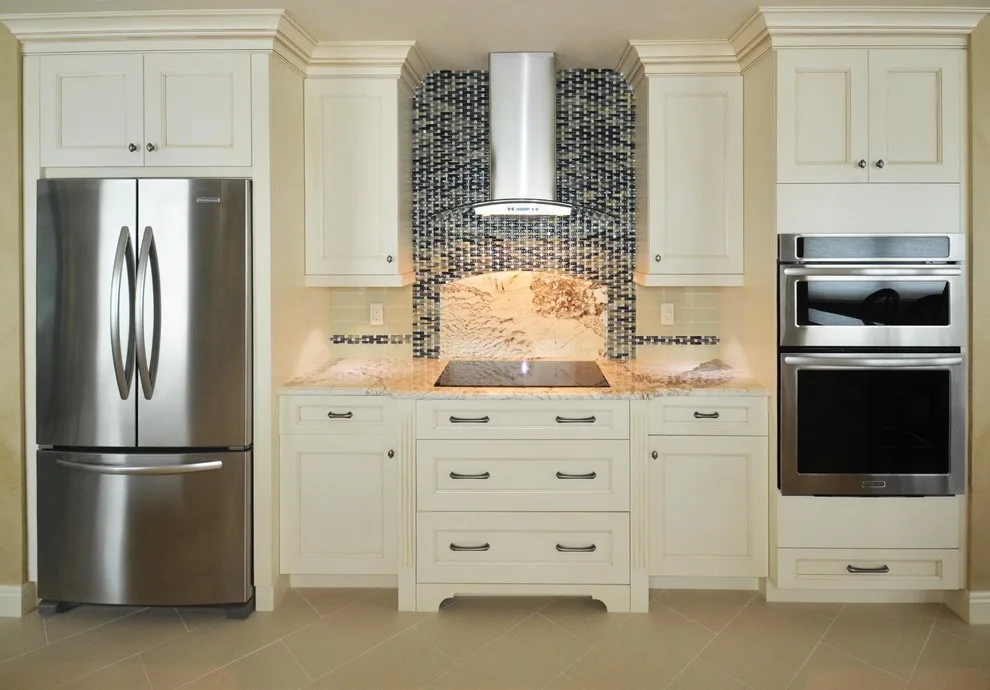 Naples Classic Kitchen Cabinets by DaVinci Kitchens, Bath, & Cabinetry - Photo 9