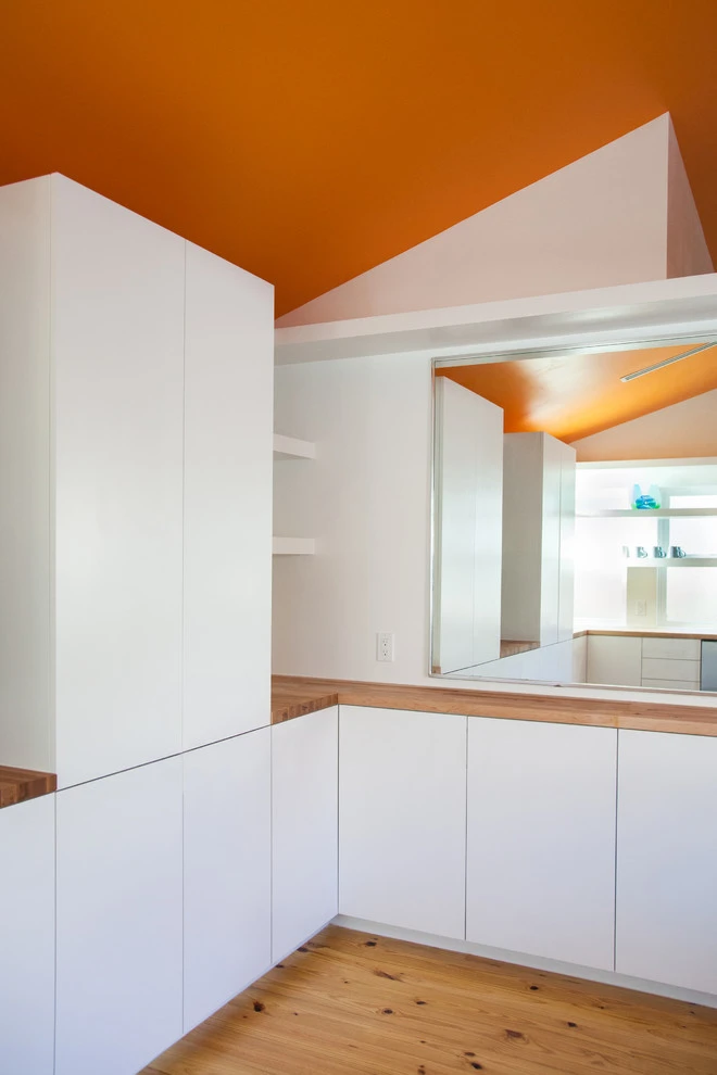 studio suite by D-CRAIN Design And Construction - Photo 56