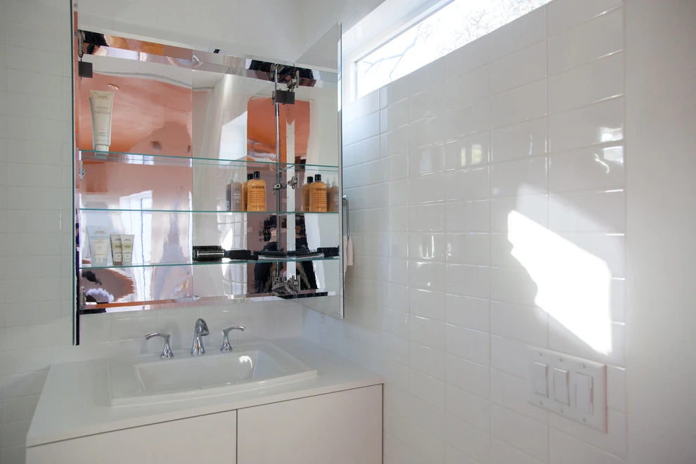 studio suite by D-CRAIN Design And Construction - Photo 21