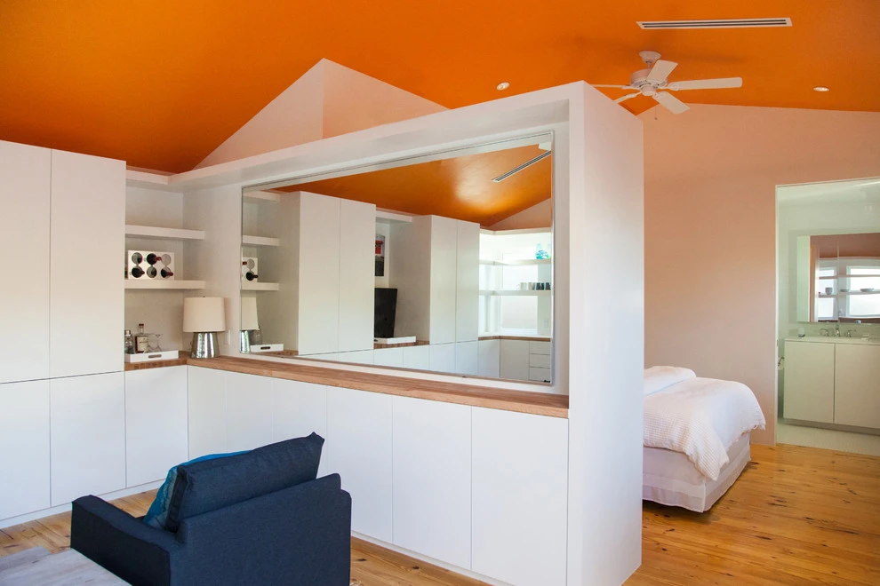 studio suite by D-CRAIN Design And Construction - Photo 4