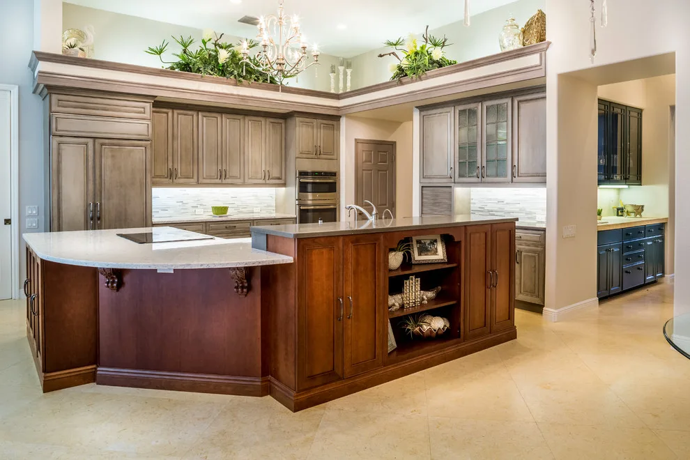 Dual-Hued Kitchen in Pelican Colony by DaVinci Kitchens, Bath, & Cabinetry - Photo 4