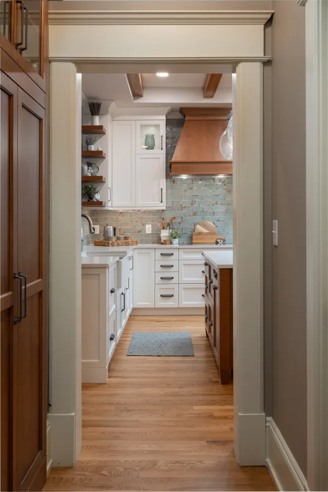 classic multicolored kitchen by Tricia Hauser Tidemann - Photo 7