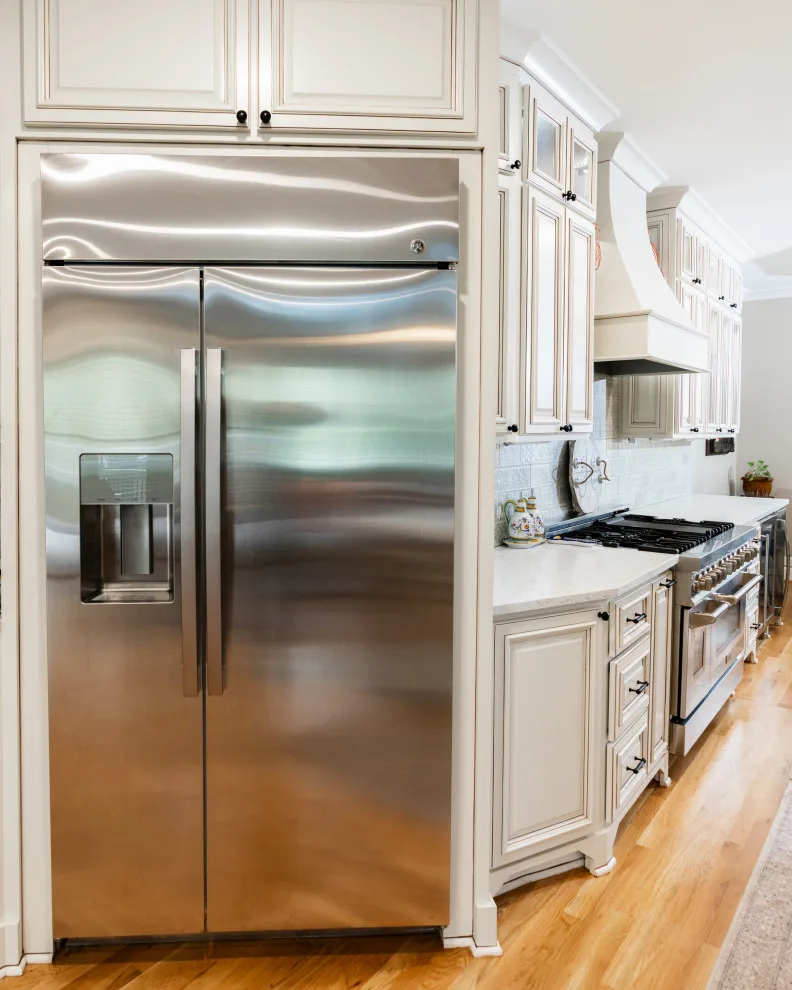 Classic Country Kitchen by Interiors By Abraham - Photo 3