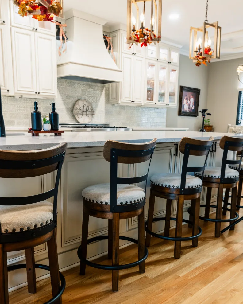 Classic Country Kitchen by Interiors By Abraham - Photo 9