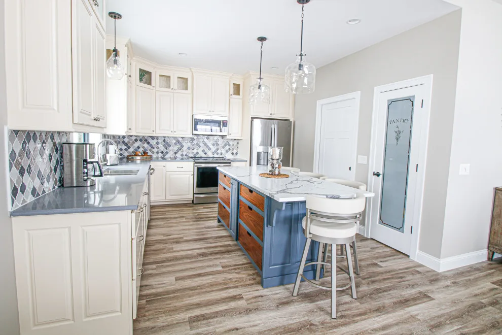 Blue Island Transitional Kitchen by Traci Rauner Design - Photo 3