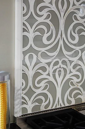 Transitional Kitchen in Oak Park Featuring a Spacious Island by Denise Hauser Design Co. - Photo 3