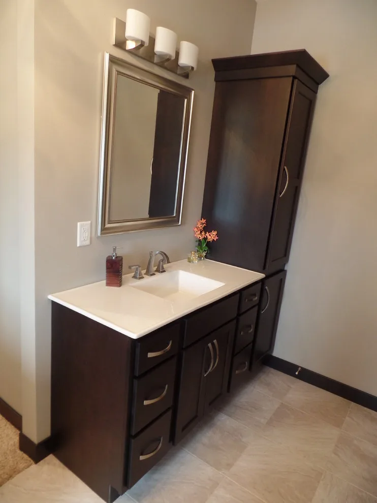 Midwest Renovation in Transition by Studio H2O/PSC Distribution - Photo 10