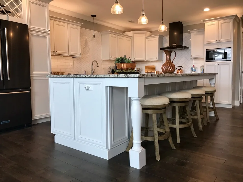 Cabinet & Design Source - Photo 11