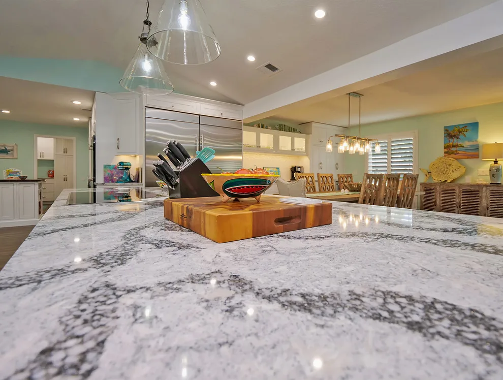 Tropical Makeover by Jayne Barth, Designer by Woodsman Kitchens And Floors - Photo 10