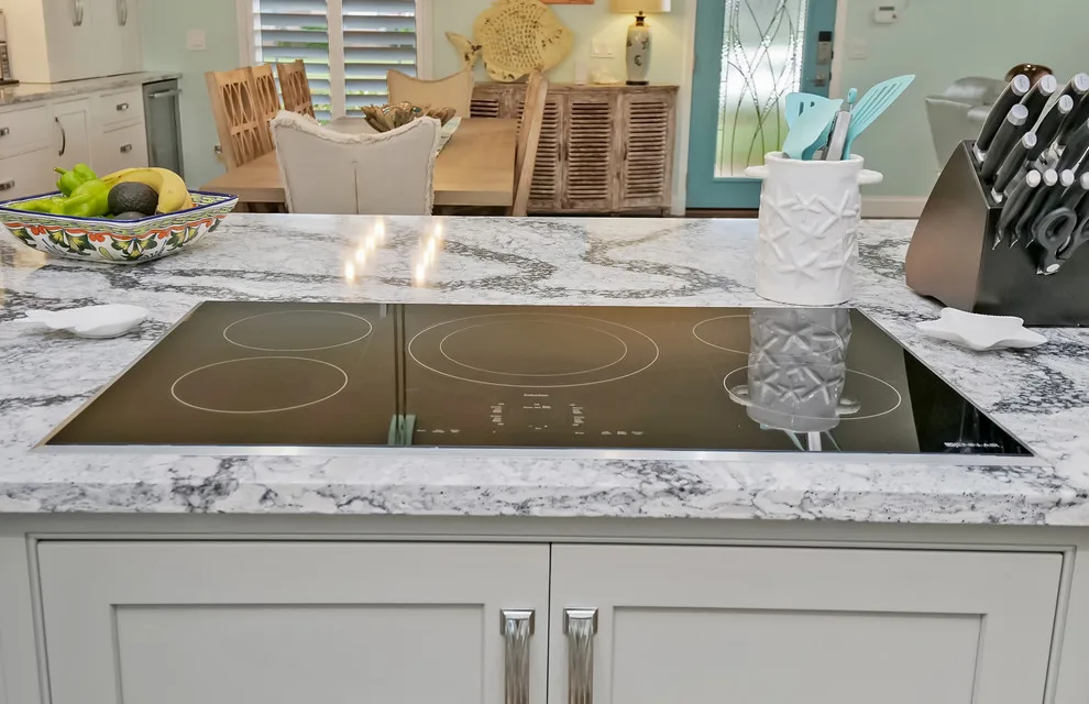 Tropical Makeover by Jayne Barth, Designer by Woodsman Kitchens And Floors - Photo 27
