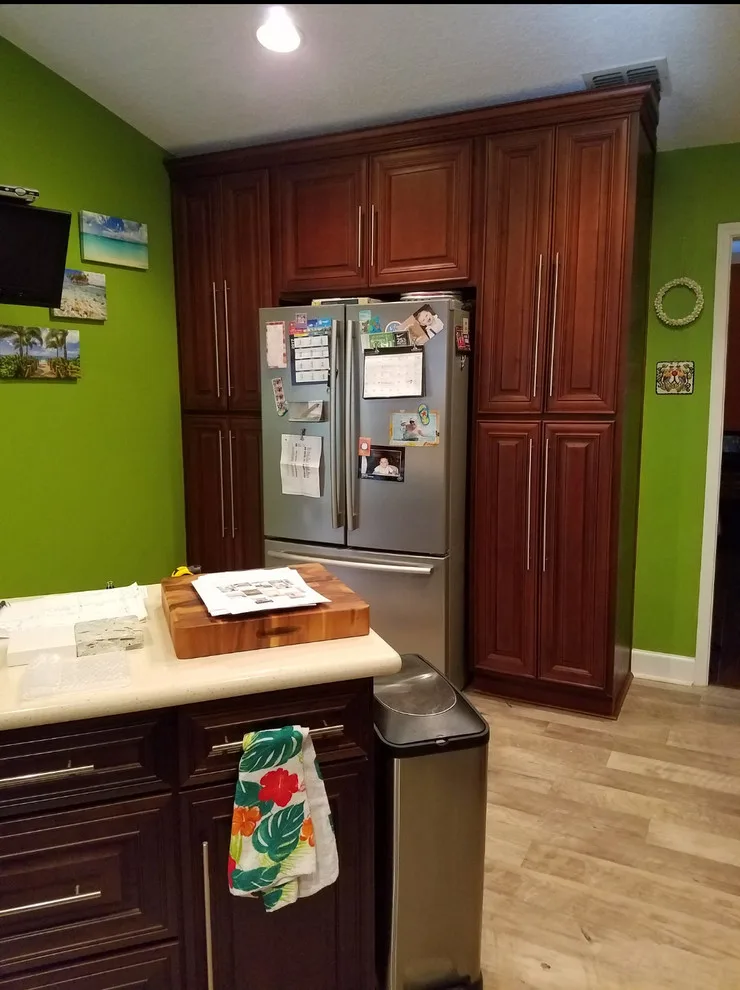 Tropical Makeover by Jayne Barth, Designer by Woodsman Kitchens And Floors - Photo 15