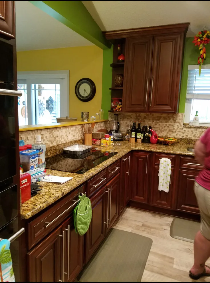 Tropical Makeover by Jayne Barth, Designer by Woodsman Kitchens And Floors - Photo 24