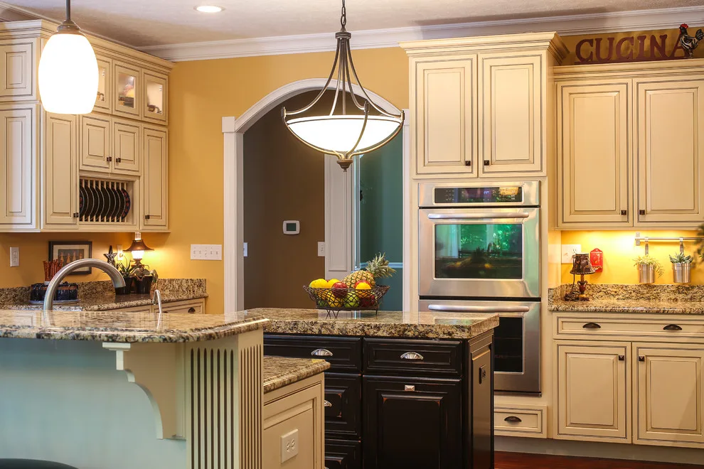 Dual Hue Kitchen, Lafayette, IN by LMHDesign - Photo 8