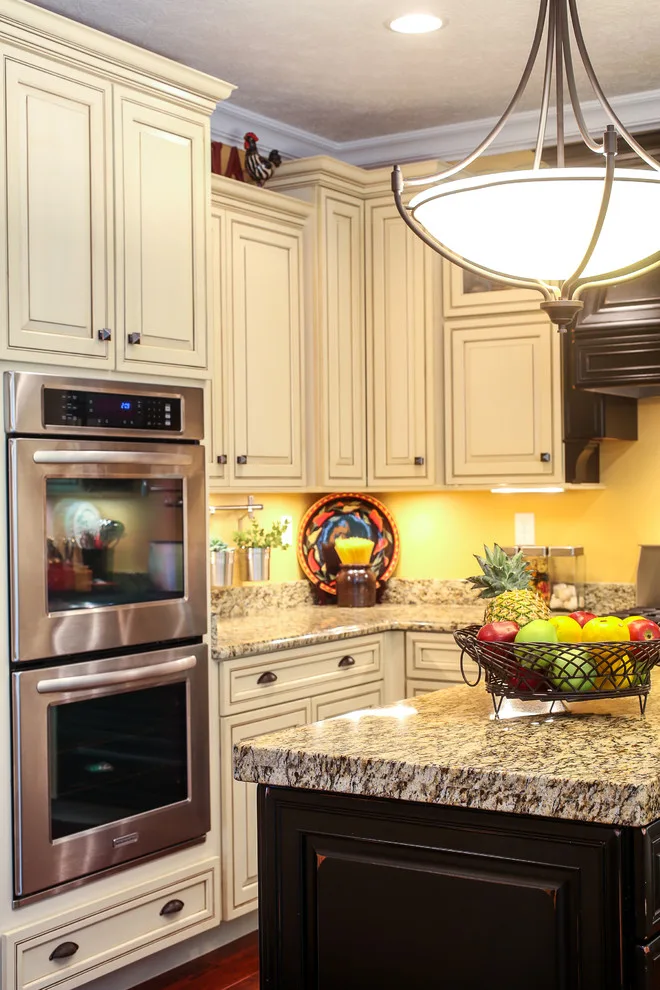 Dual Hue Kitchen, Lafayette, IN by LMHDesign - Photo 7