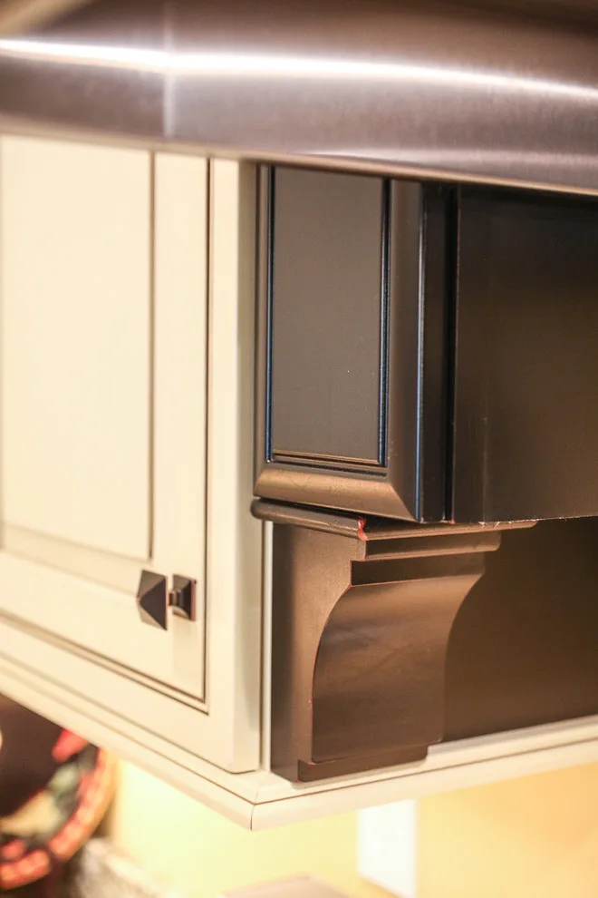 Dual Hue Kitchen, Lafayette, IN by LMHDesign - Photo 12