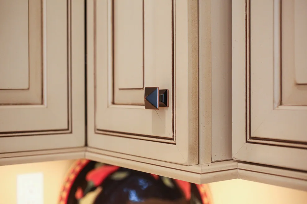 Dual Hue Kitchen, Lafayette, IN by LMHDesign - Photo 6