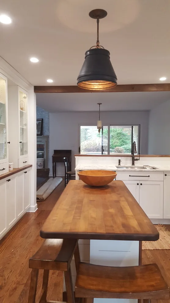 City Farmhouse Kitchen by Designers' Studio - Photo 3