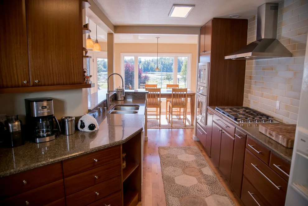 Comfortable and Inviting Condo by Jamie Tamanaha With Florcraft Carpet One - Photo 25